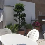 Penthouse Ferienwohnung Boppard Zentrum, Grosse Private Dachterrasse, Sichere E-Bike Abstellplaetze Appartamento *