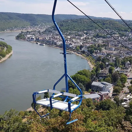 Penthouse Zentrum, Grosse Private Dachterrasse, Sichere E-bike Abstellplaetze, Gratis Parken! Apartment Boppard