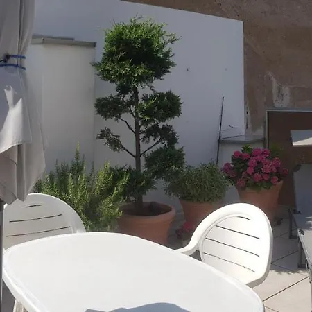 Penthouse Zentrum, Sonnige Dachterrasse 아파트 *