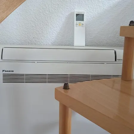 Penthouse Zentrum, Grosse Private Dachterrasse, Sichere E-bike Abstellplaetze, Gratis Parken! * Boppard